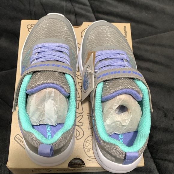 Skechers Girl's Microspec - Bold Delight Sneaker |Gray | Textile/Synthetic - Picture 13 of 16